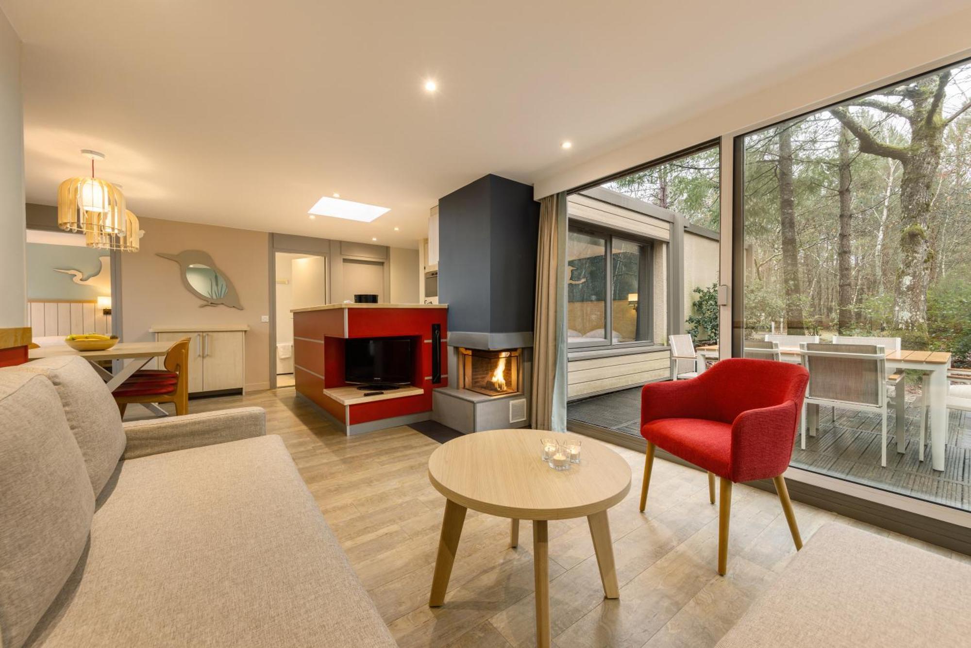 Center Parcs Les Hauts De Bruyeres ショーモン・シュル・タロンヌ エクステリア 写真